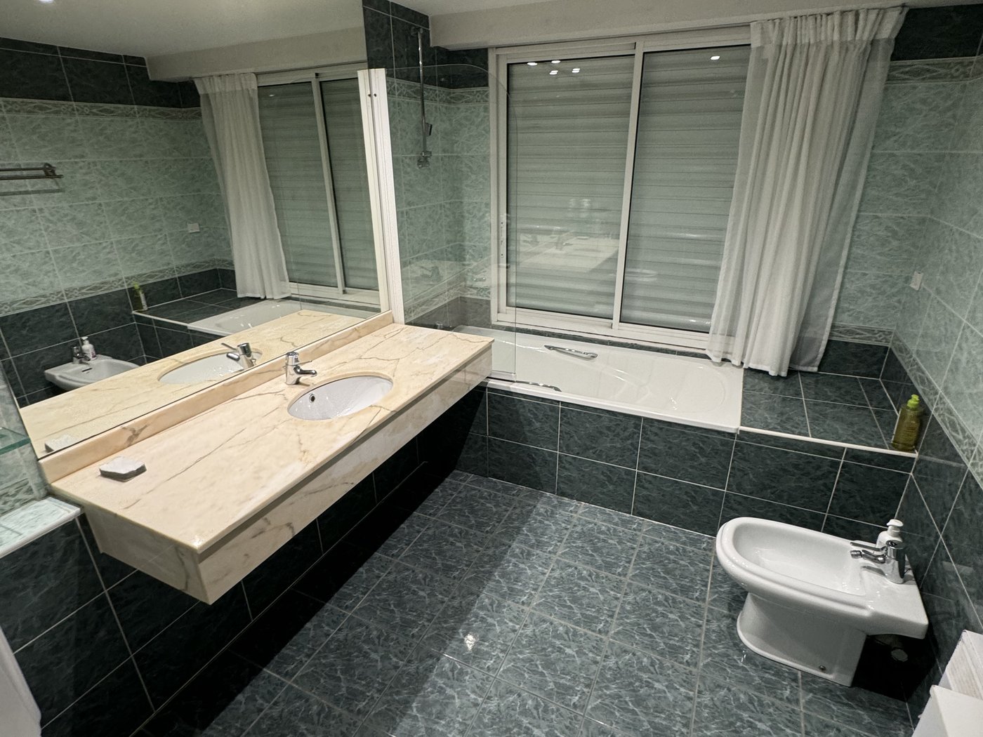 Curage d'un appartement pour un projet de rénovation à Arcachon